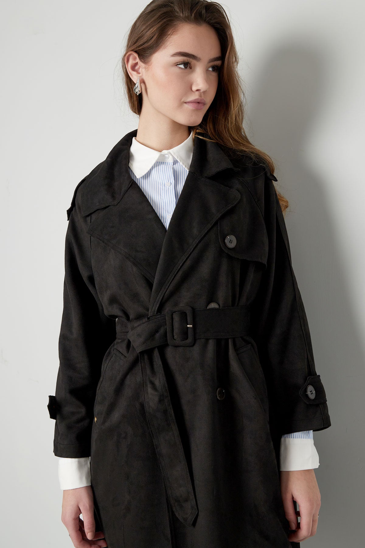 Isla Suede Trench - kombiner med ethvert outfit!
