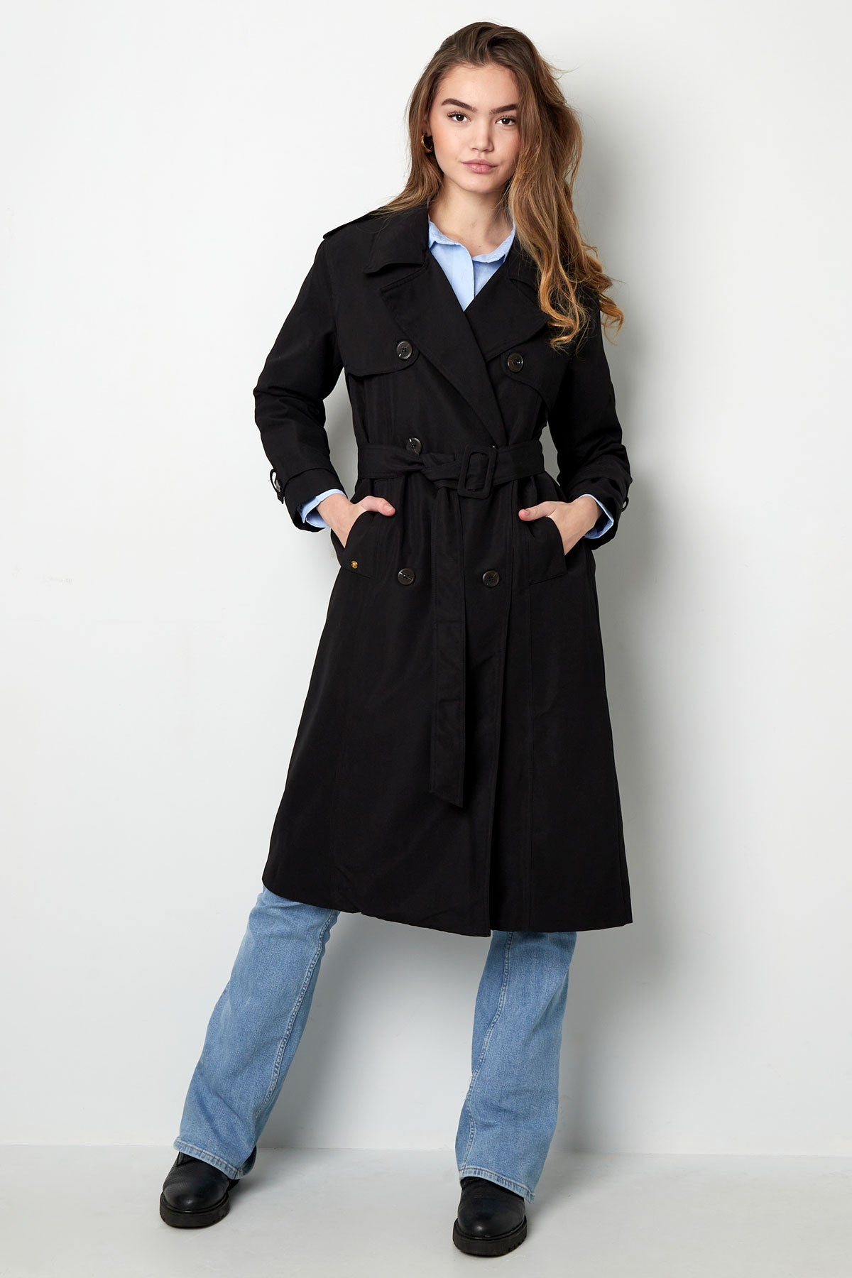 Isla Classic Trench - kan kombineres med ethvert outfit!