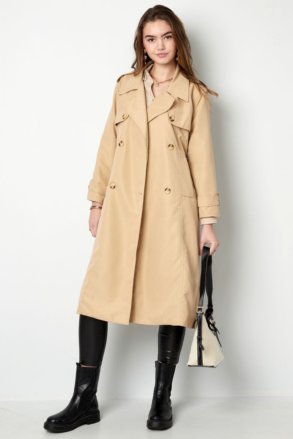 Isla Classic Trench - kan kombineres med ethvert outfit!