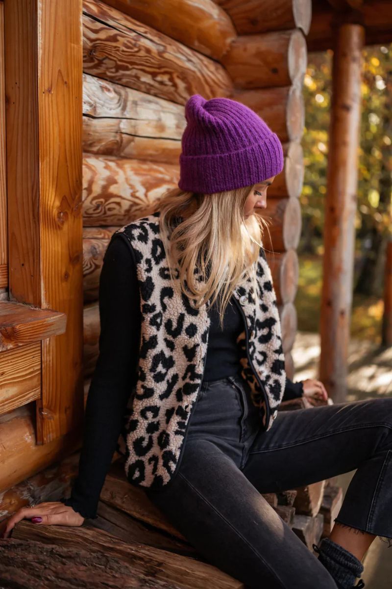 ASTRID™ | Strikket vest med leopardprint