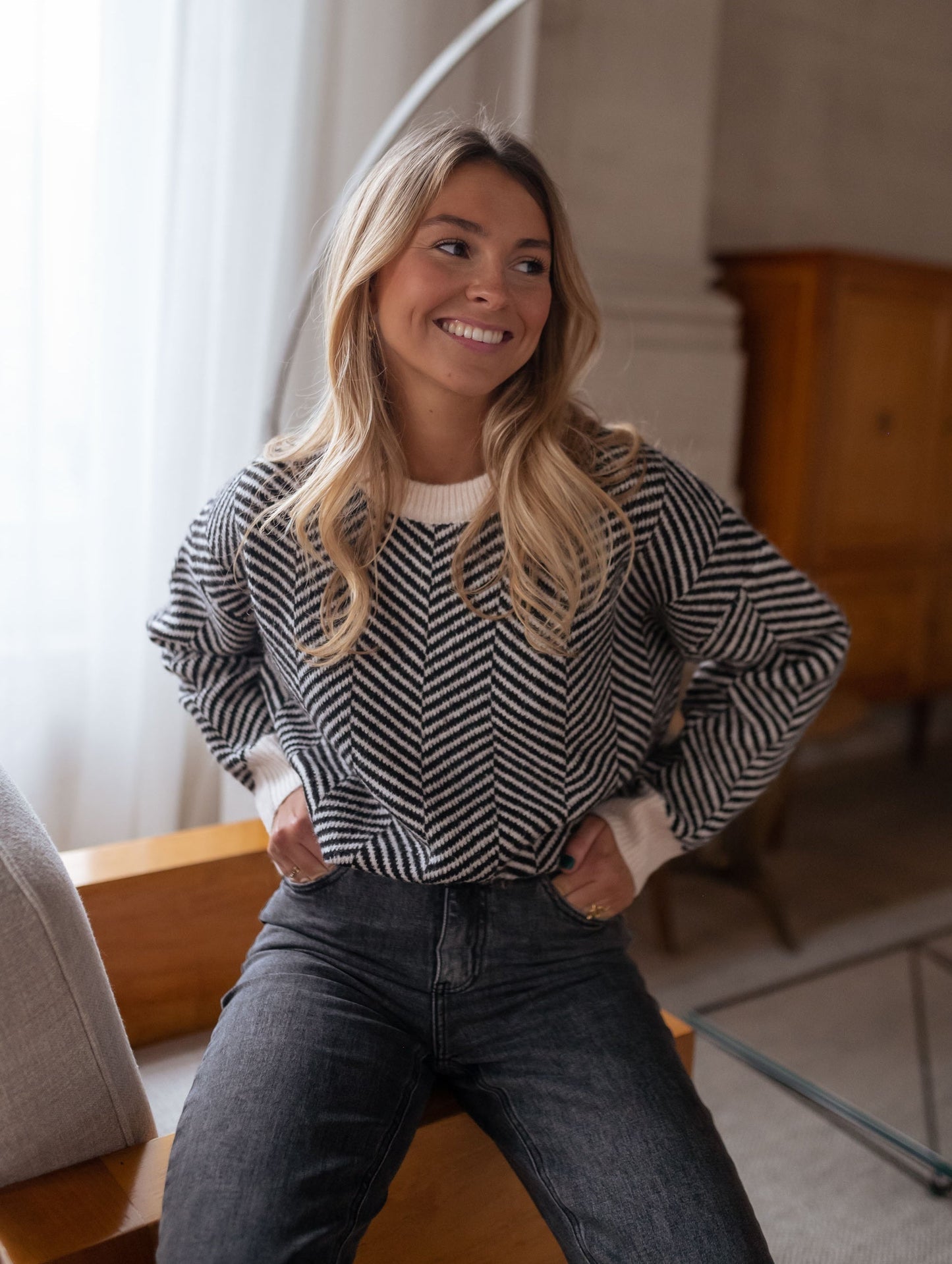 Lenya™ | Sweater med strikket mønster