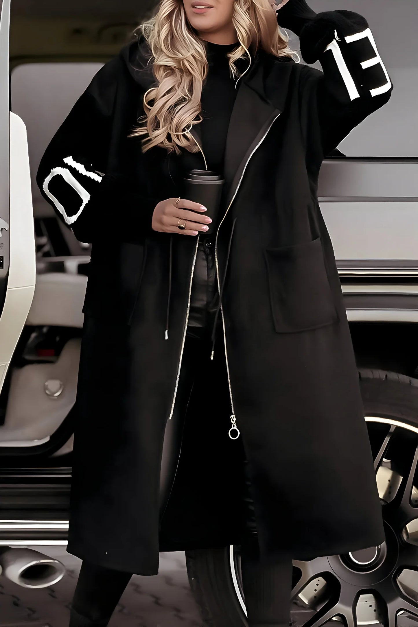 Isla Rosana Oversized Jacket met Capuchon
