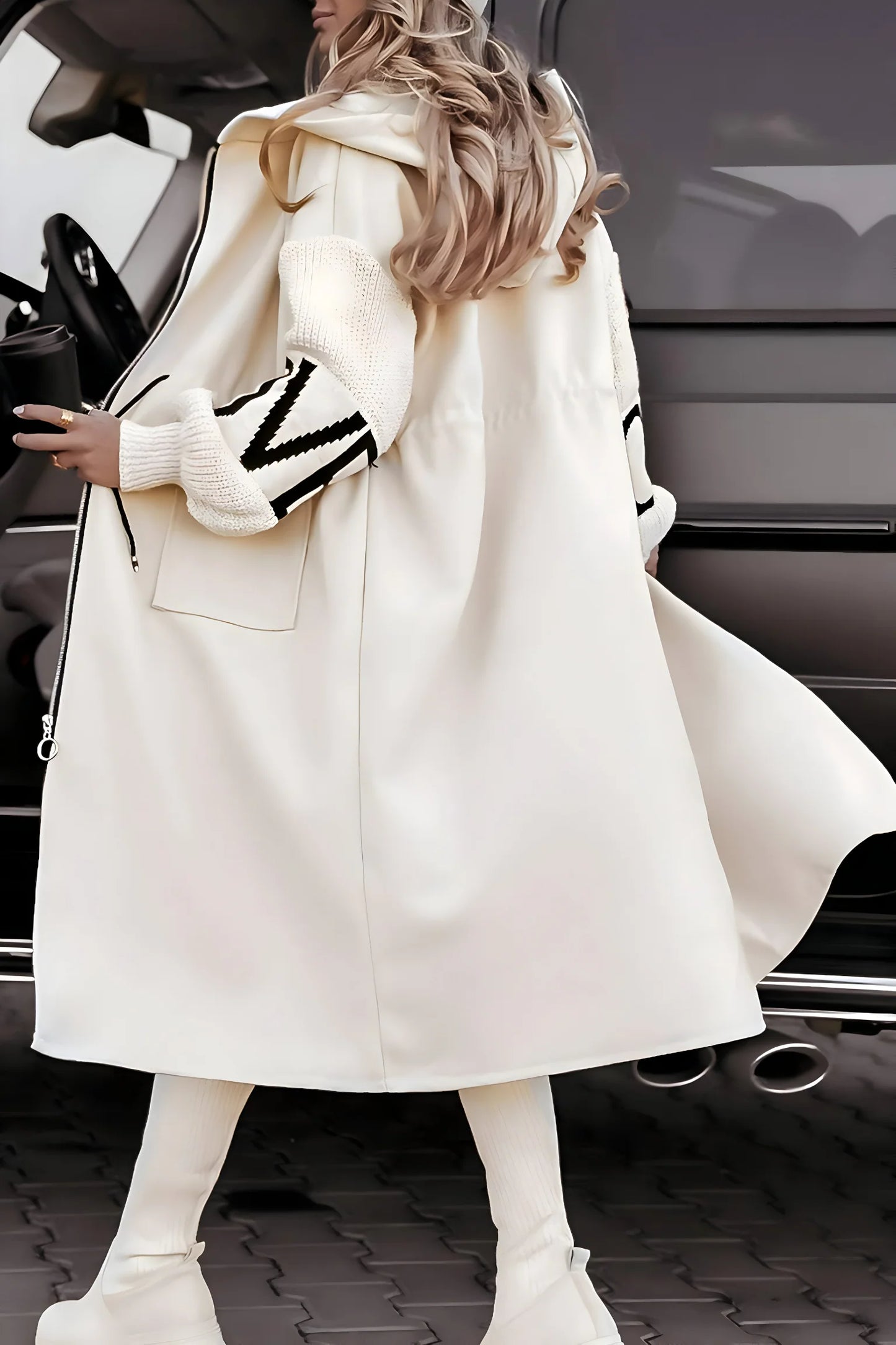 Isla Rosana Oversized Jacket met Capuchon