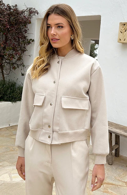 Isla All Day Bomber - kan kombineres med ethvert outfit!